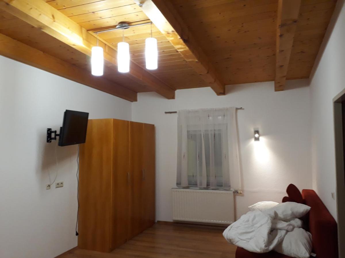 게믈리츠 Obsthof Glueck B&B 외부 사진
