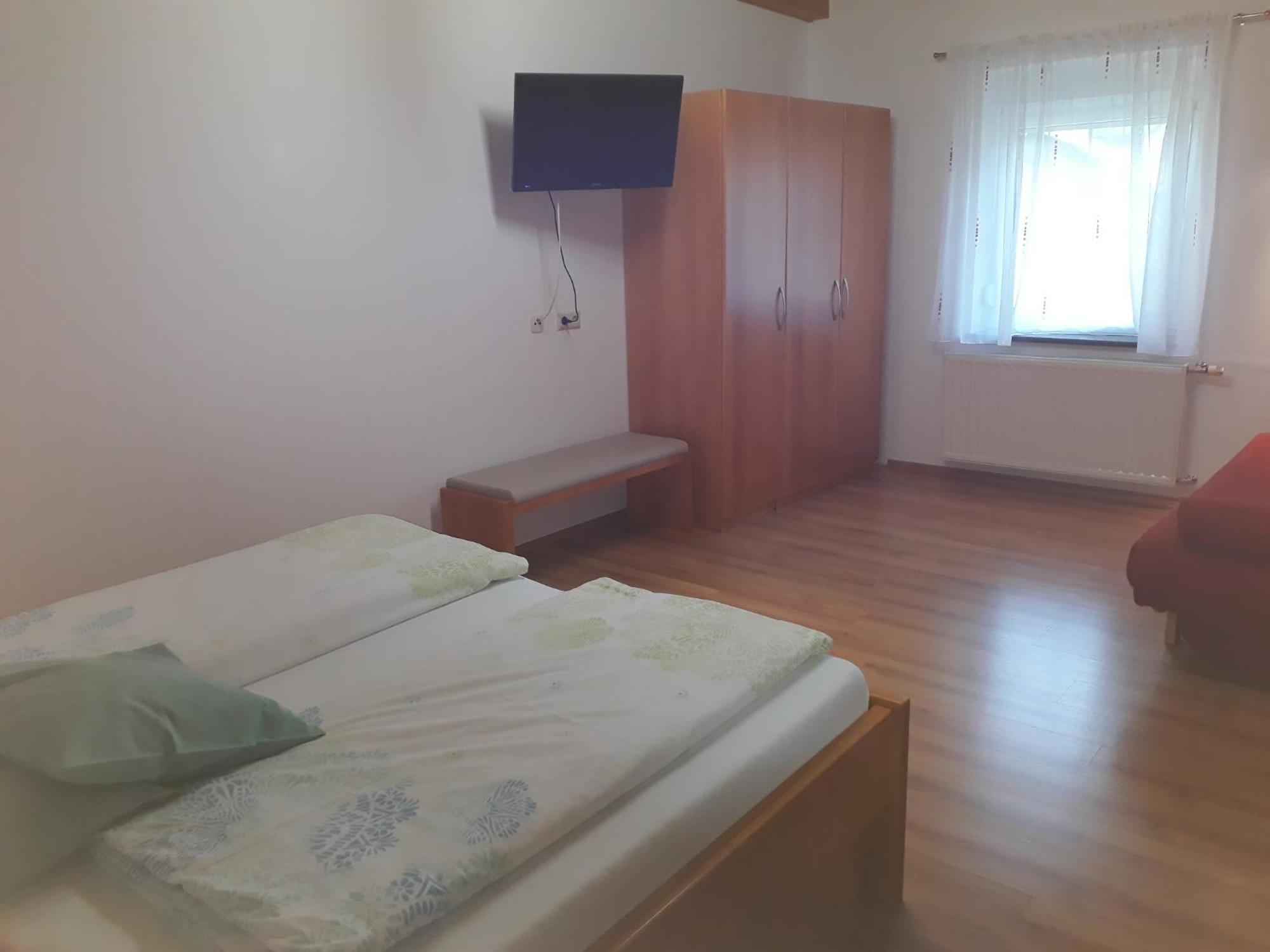 게믈리츠 Obsthof Glueck B&B 외부 사진